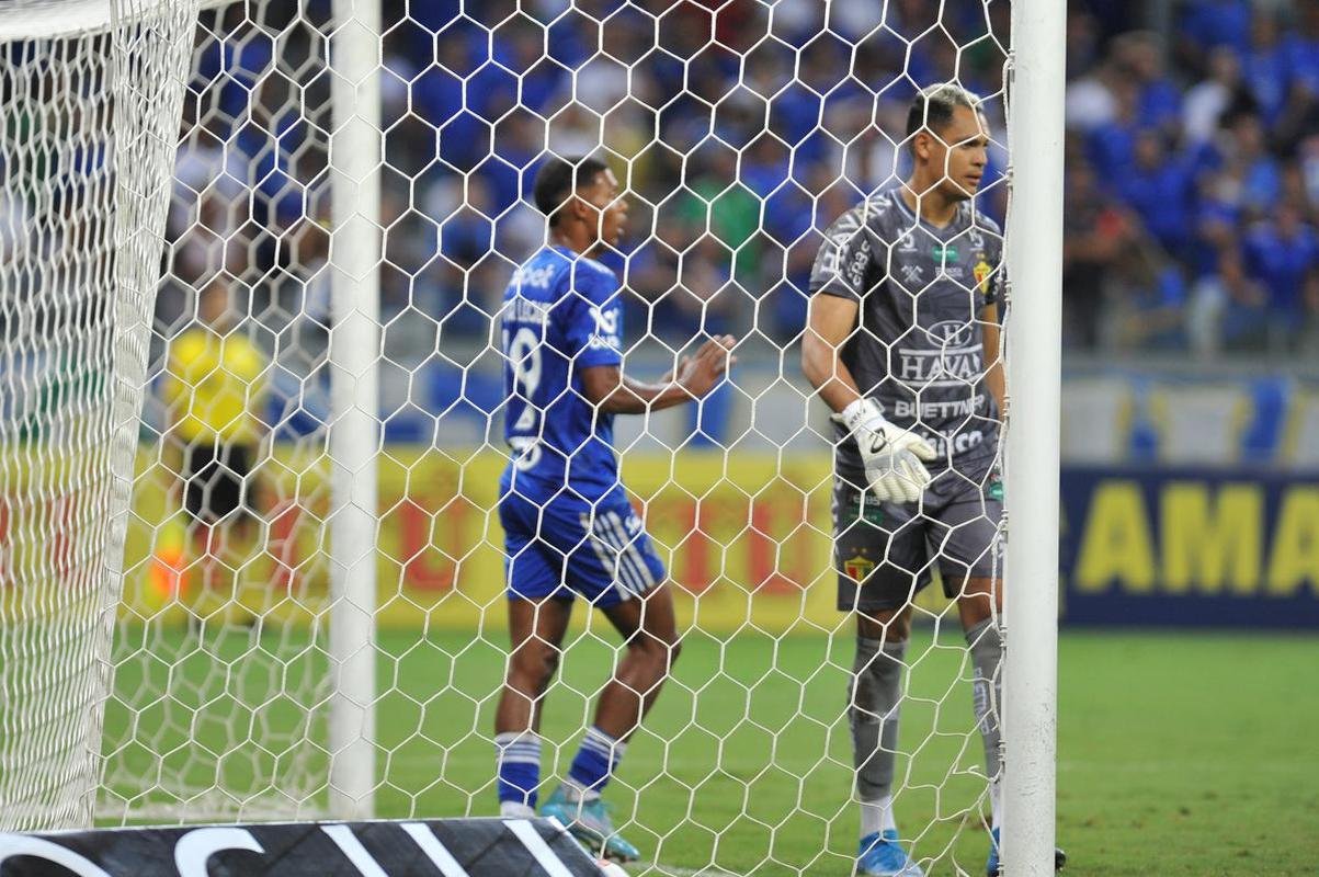 Fotos do jogo entre Cruzeiro e Brusque, no Mineiro, em Belo Horizonte, pela segunda rodada da Srie B do Campeonato Brasileiro