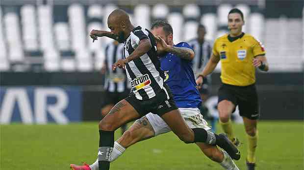 Ex-Cruzeiro, Angulo acerta com o Botafogo - Superesportes