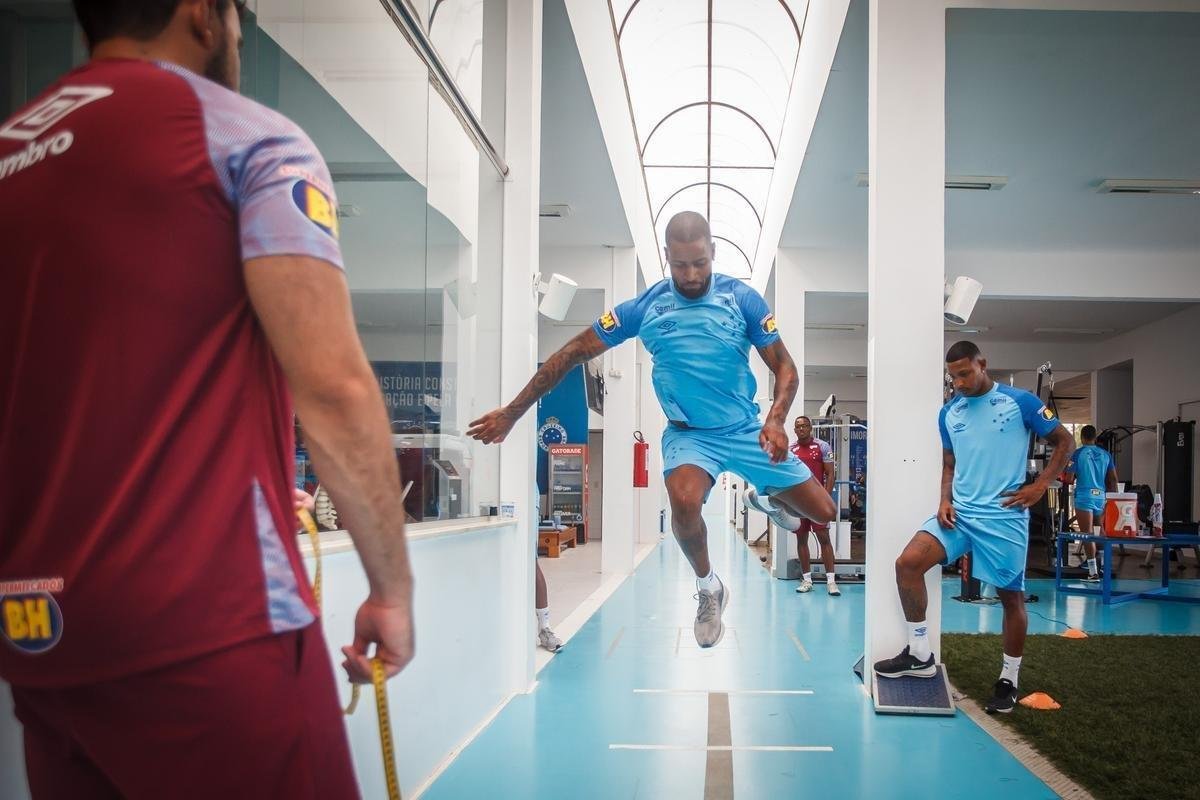 Veja imagens do primeiro dia de trabalho do Cruzeiro no ano de 2019