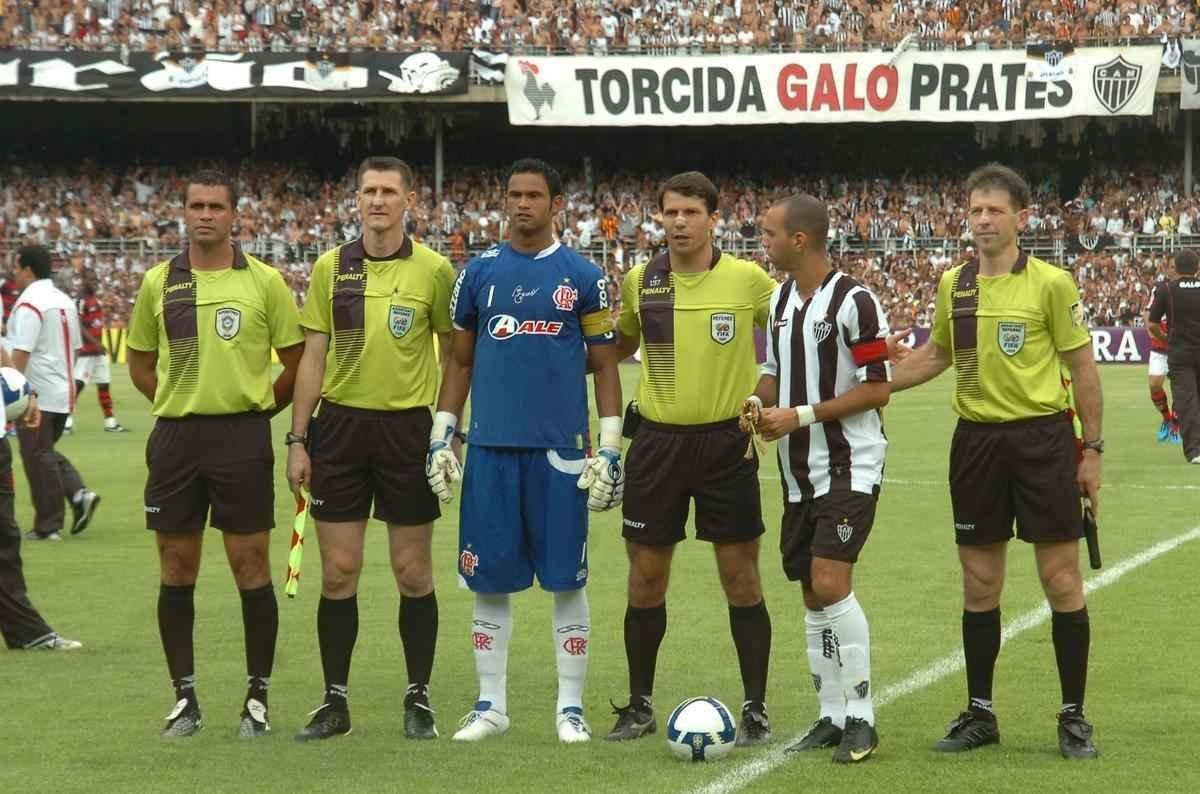 Bruno sempre se disse atleticano. Pelo Flamengo, ele reencontrou o clube do corao em vrias oportunidades. Em uma delas, encontrou o Mineiro lotado