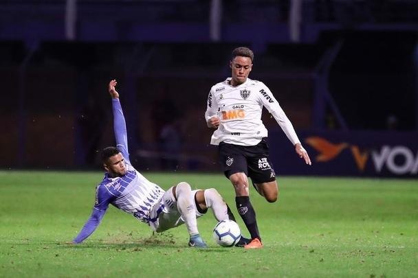 Fotos da partida entre Ava e Atltico, pelo Campeonato Brasileiro