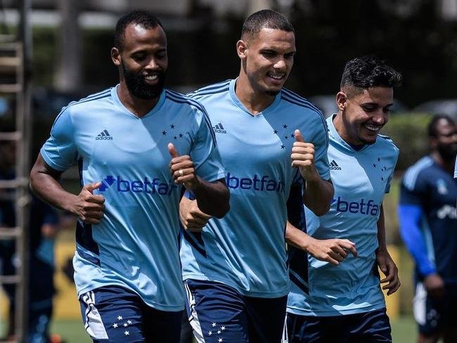 Imagens do treino do Cruzeiro desta segunda-feira (20), na Toca da Raposa II, em Belo Horizonte