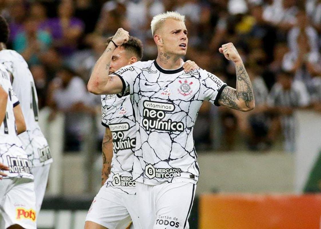 3 lugar - Corinthians - R$ 2,2 bilhes (no teve valorizao ou desvalorizao em relao a 2020)