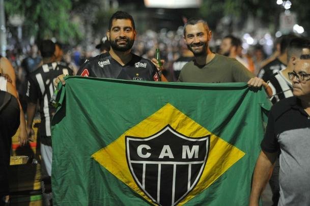 Torcida do Atltico no pr-jogo do duelo com o Defensor, no Independncia, pela Copa Libertadores
