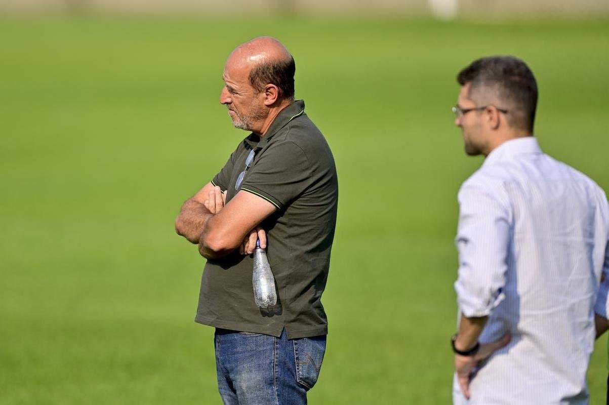 Em preparao para enfrentar o Corinthians no prximo domingo (18/9), o Amrica treinou nesta tera-feira (13/9)
