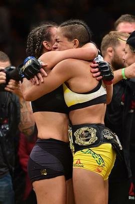 Fotos da grande vitória de Amanda Nunes pelo cinturão do UFC