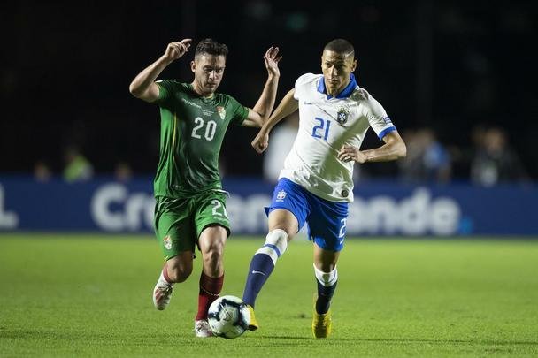 Seleção venceu com dois gols de Coutinho e um de Everton Cebolinha