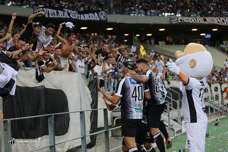 No Castelo, o Atltico perdeu por 2 a 1 para o Cear, em jogo da 31 rodada do Brasileiro