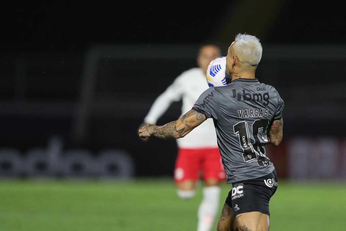 Fotos do jogo entre Red Bull Bragantino e Atltico