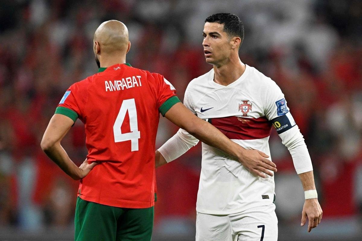 As reaes de Cristiano Ronaldo no banco e durante o jogo contra Marrocos pelas quartas de final da Copa do Mundo
