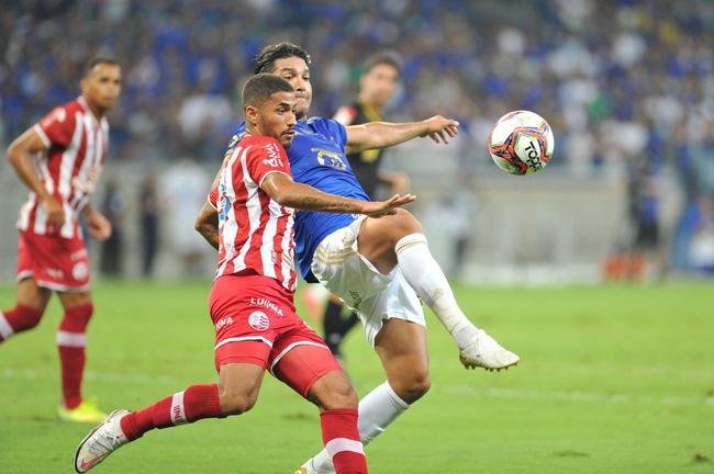 Fotos do jogo entre Cruzeiro e Nutico, no Mineiro, que marcou as despedidas de Rafael Sobis e Ariel Cabra.