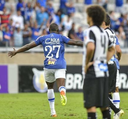 Confira detalhes da nova terceira camisa lanada pelo Cruzeiro