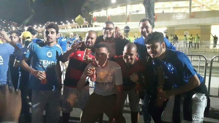 Mais de cinco mil cruzeirenses foram ao Maracanã acompanhar o primeiro jogo da decisão