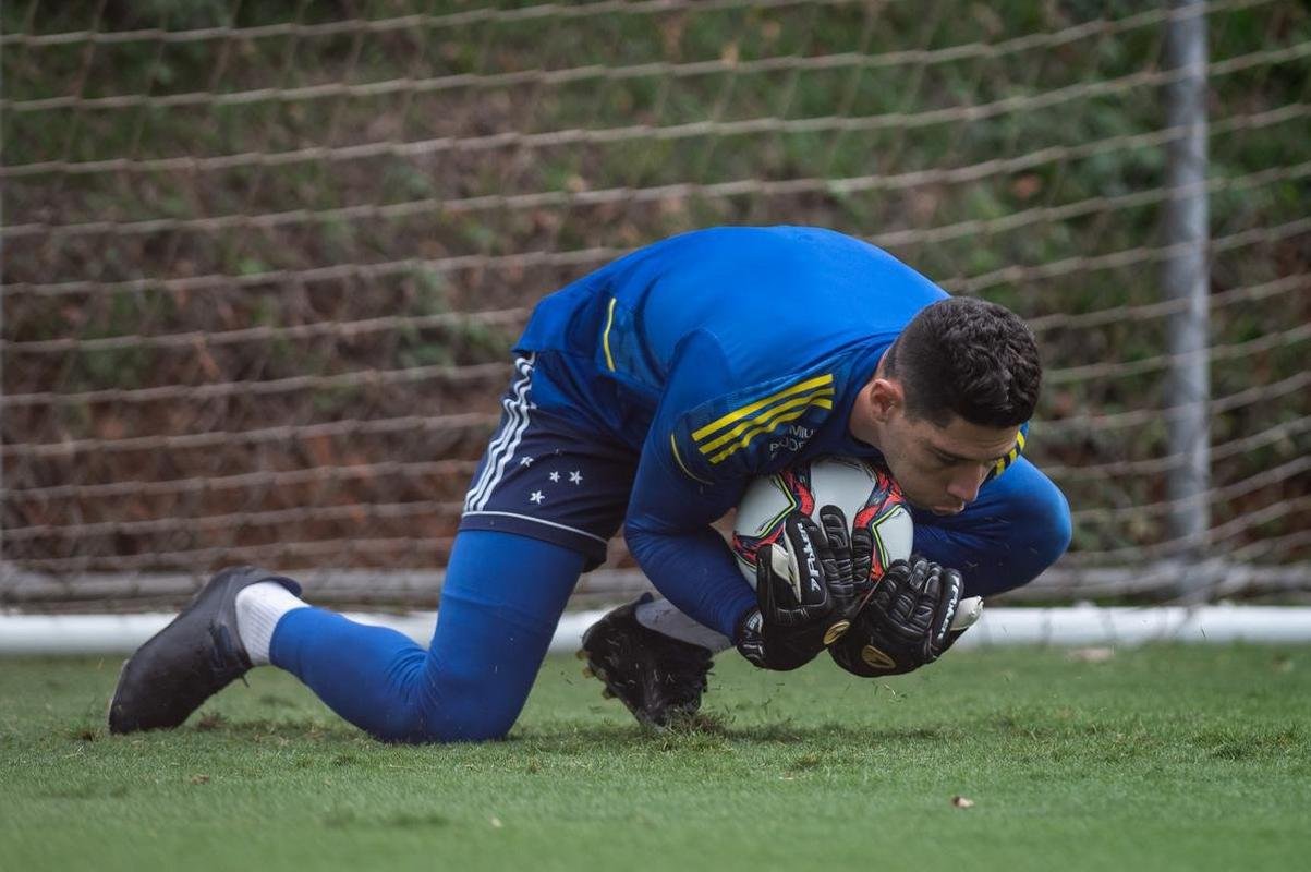 Fotos do treino do Cruzeiro desta segunda-feira (18/10)