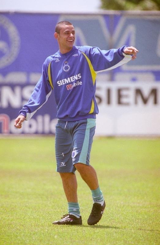 O dia a dia de Fred na Toca da Raposa II entre julho de 2004 e agosto de 2005