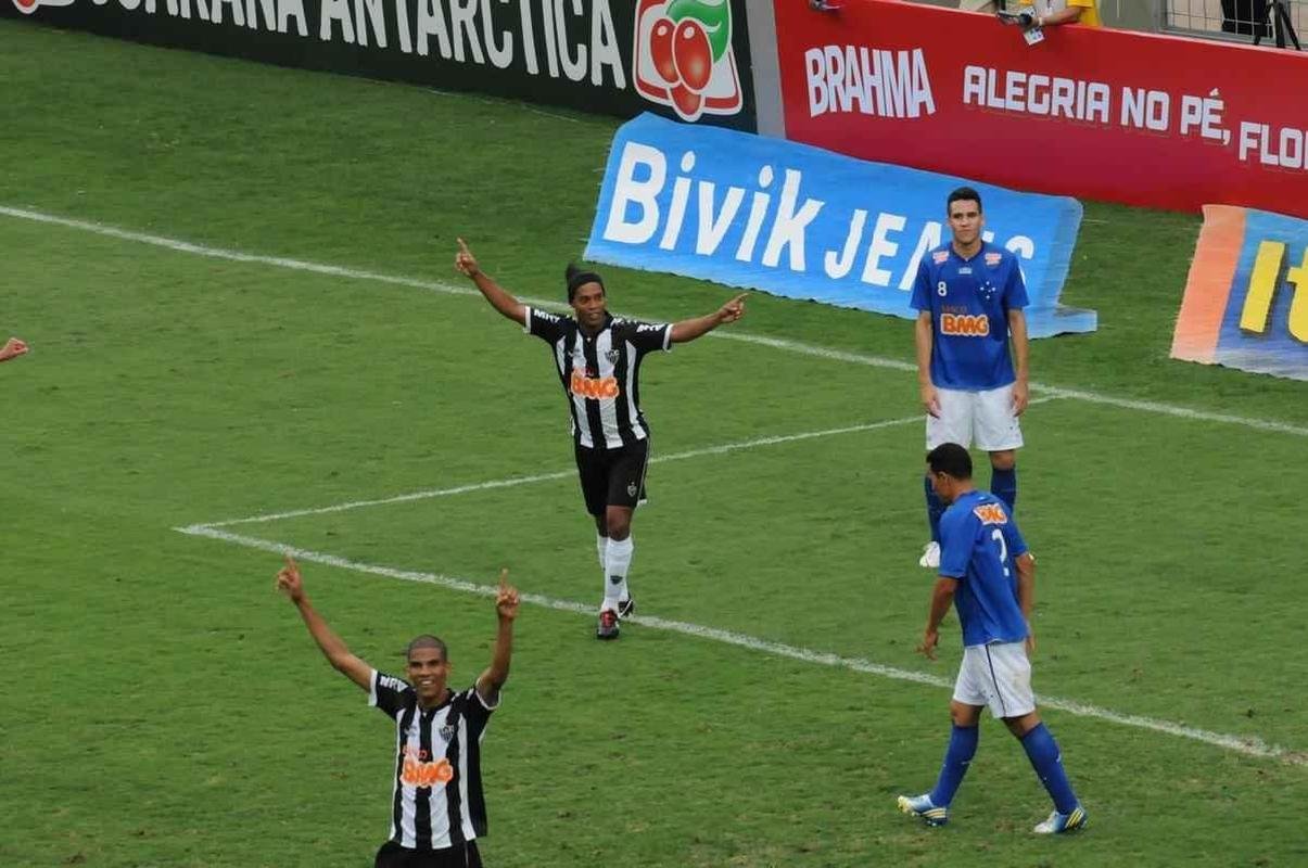 O Atltico brigou pelo ttulo brasileiro, mas terminou como vice, posio que garantiu vaga direta na fase de grupos da Libertadores, o primeiro passo de uma conquista histrica