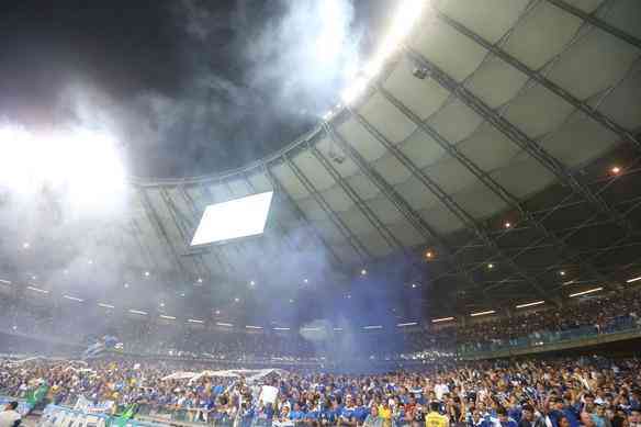 Imagens da torcida do Cruzeiro no Mineiro