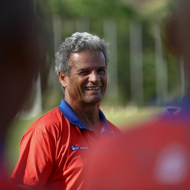 Com jogadores conhecidos da torcida mineira, como o zagueiro Edcarlos o meio-campista Leandro Domingues, o Betim apresentou o elenco nessa segunda-feira (21)