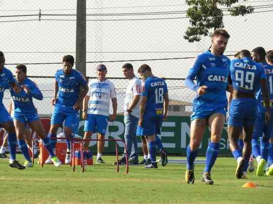 Galeria de fotos do treino do Cruzeiro na tarde desta quinta-feira, na Toca da Raposa II