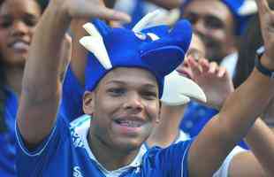 Fotos das torcidas de Amrica e Cruzeiro no clssico deste domingo, no Independncia, pela stima rodada do Campeonato Mineiro (Alexandre Guzanshe/EM D.A Press)