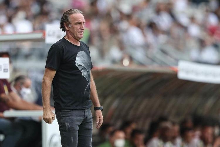 Cuca - Foi campeo brasileiro como treinador pelo Palmeiras em 2016.