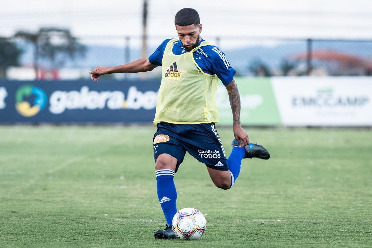 Imagens do treino do Cruzeiro neste domingo (8/11)