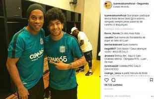 Luan reencontrou o dolo Ronaldinho Gacho em um evento no Mineiro