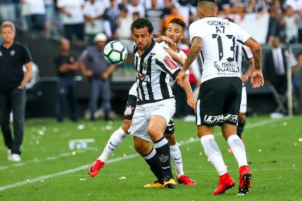 Galo empatou com Corinthians por 2 a 2, em Itaquera, e ficou mais distante da Copa Libertadores