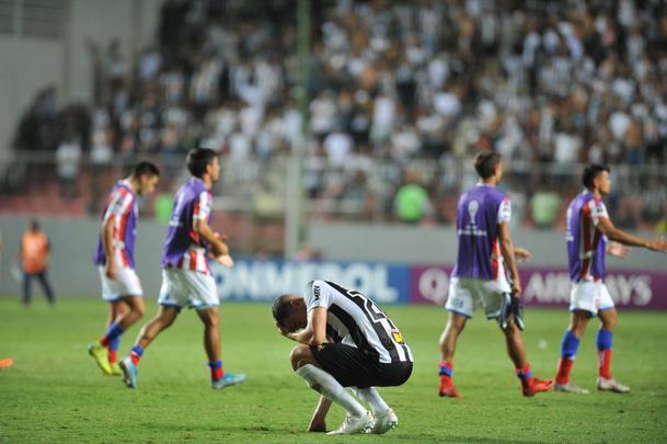 Atltico insistiu no segundo tempo, no conseguiu o terceiro gol e foi eliminado