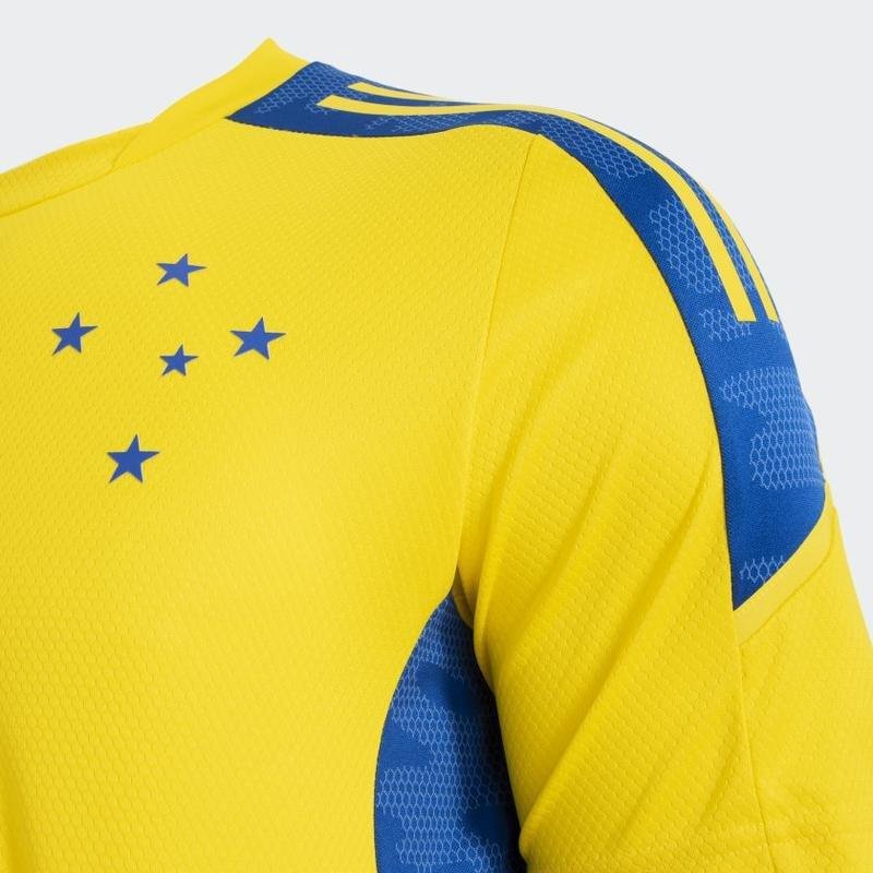 Camisa de treino do Cruzeiro na cor amarela