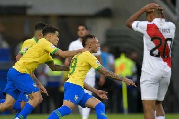 Fotos da decisão da Copa América entre Brasil e Peru, no Maracanã