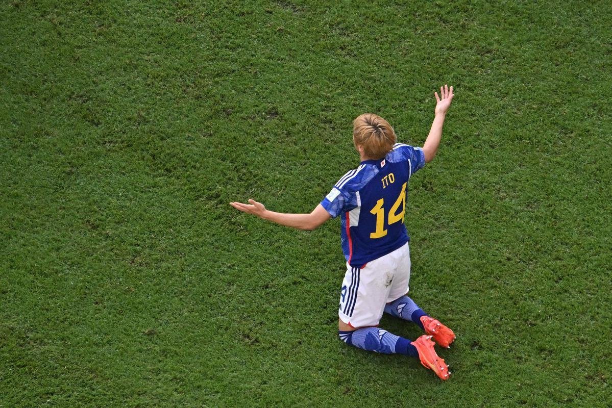 Japo e Costa Rica se enfrentaram no Ahmad Bin Ali Stadium, em Al-Rayyan