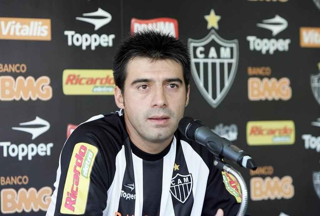 Julio Csar Cceres voltou ao Galo em 2010, mas no teve o mesmo sucesso da primeira passagem