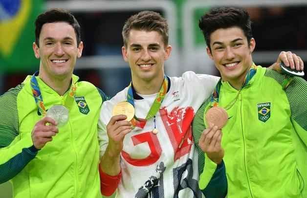 Brasileiros Diego Hypolito e Arthur Nory conquistaram a medalha de prata e bronze, respectivamente, na prova de solo da ginstica nos Jogos Olmpicos do Rio de Janeiro