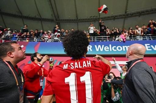 Premiao e festa do Liverpool, campeo mundial sobre o Flamengo