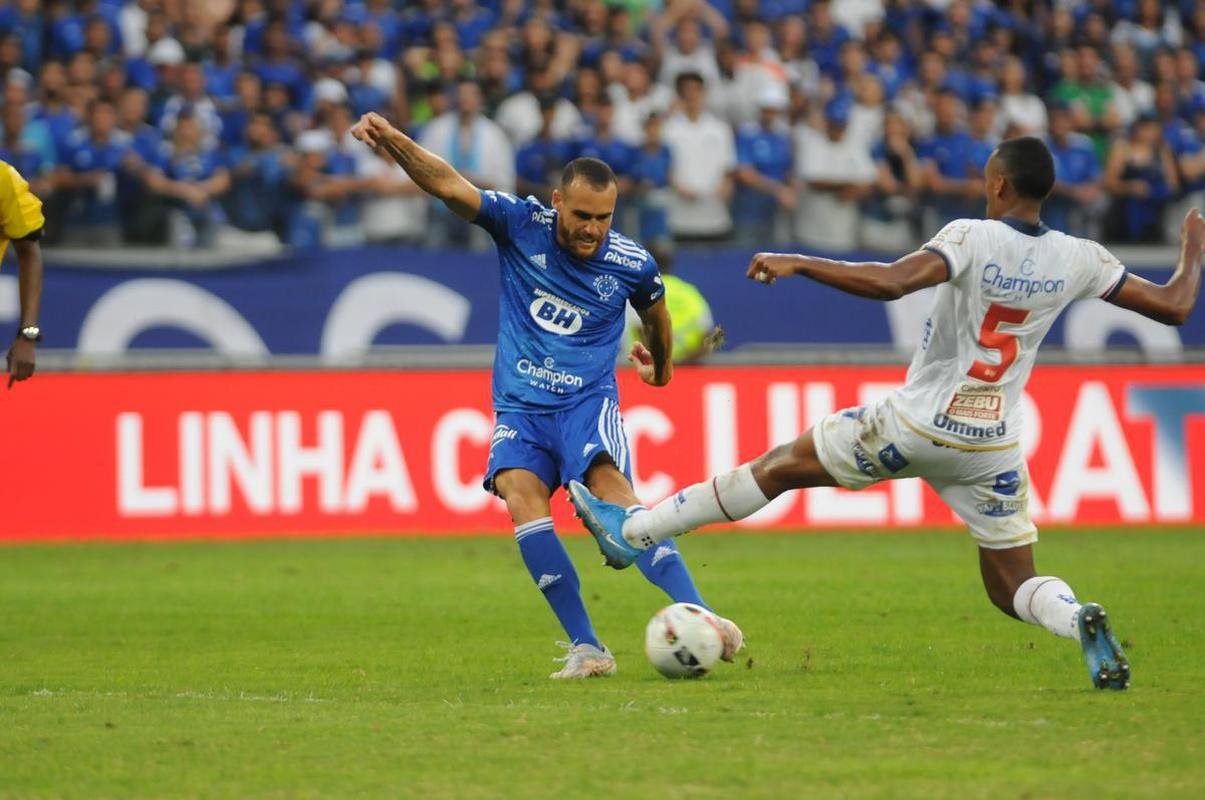 Fotos da partida entre Cruzeiro e Bahia, no Mineir�o, pela 20� rodada da S�rie B do Brasileiro