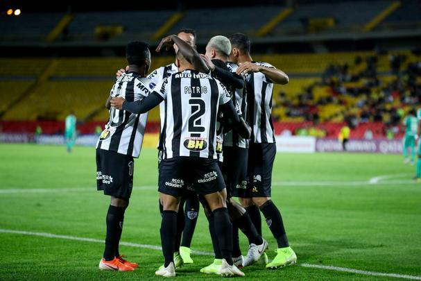 Elias marcou o terceiro e sacramentou classificação do Atlético sobre La Equidad, em Bogotá