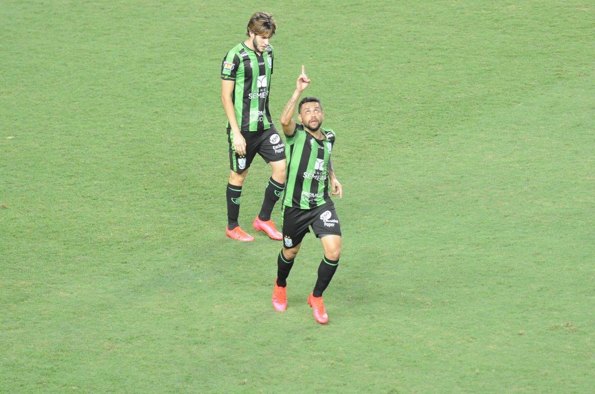 Amrica x Nutico: fotos do jogo desta sexta-feira (09/10), no Independncia, pela 15 rodada da Srie B