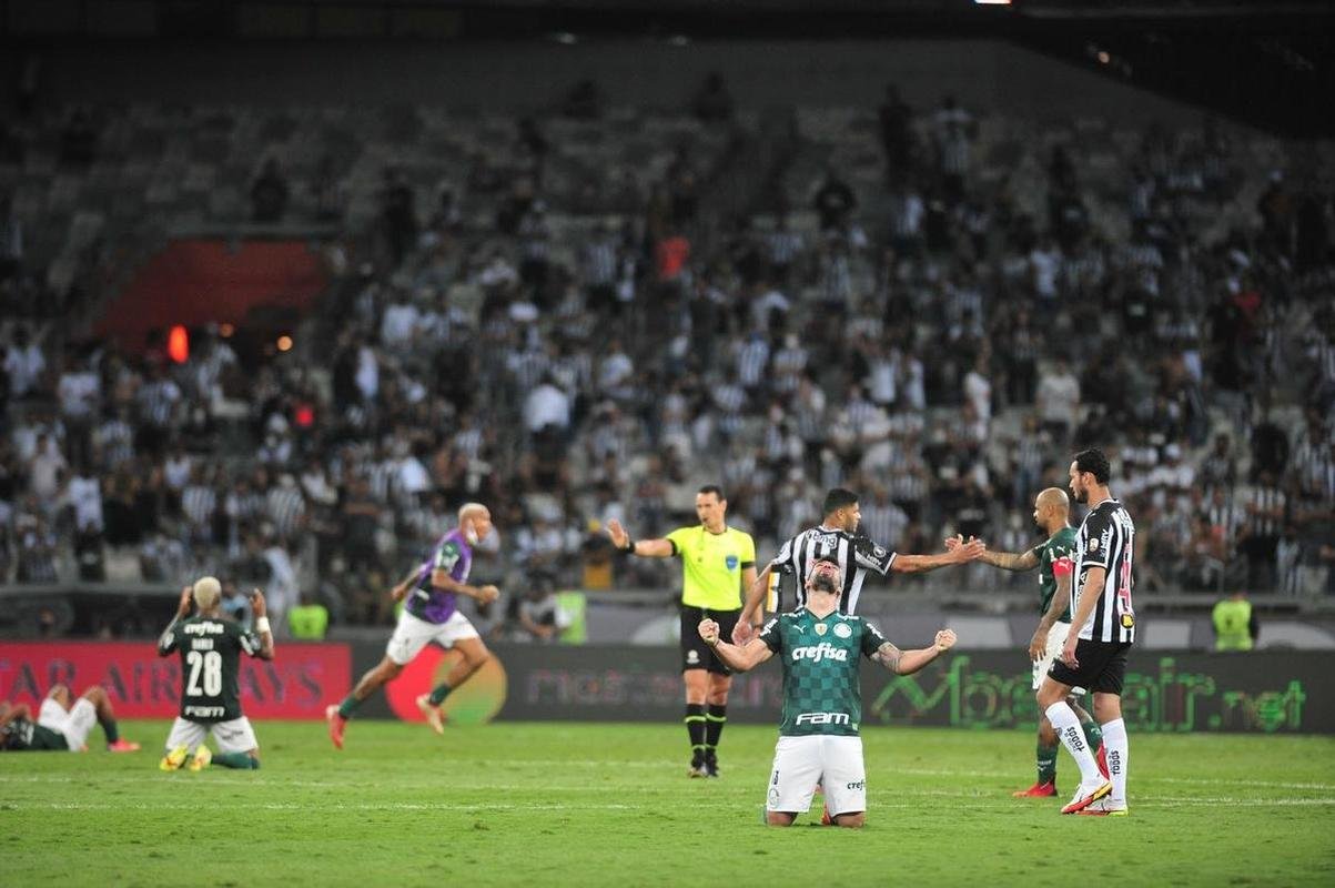 2021: 6 jogos - quatro vitrias e dois empates