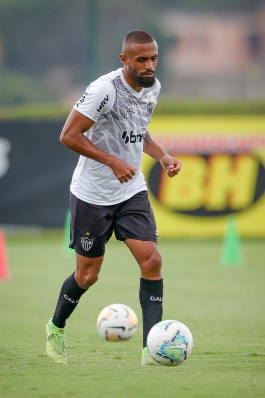 Veja fotos do treino do Atltico