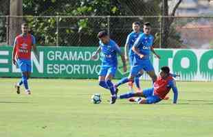 Fotos do treino do Cruzeiro desta sexta-feira (3/11), na Toca da Raposa II (Leandro Couri/EM D.A Press)
