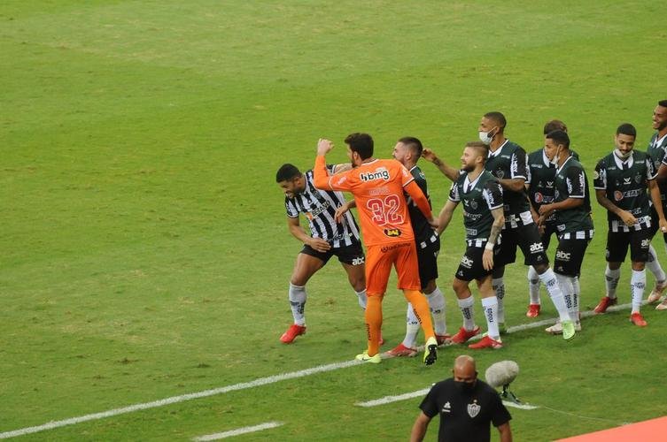 Fotos do jogo entre Atltico e Cear, no Mineiro, pela 25 rodada da Srie A do Campeonato Brasileiro