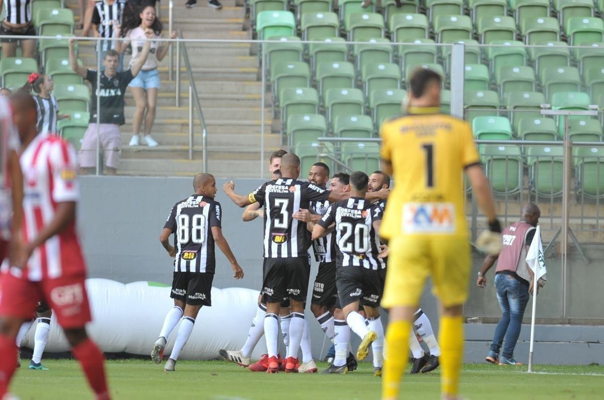Atltico e Villa Nova se enfrentaram, no Independncia, pela oitava rodada do Campeonato Mineiro