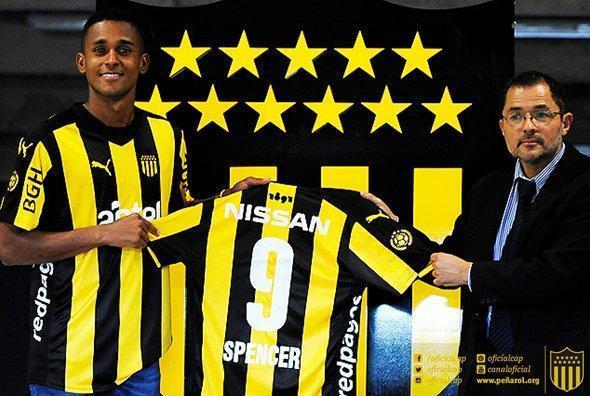 Fidel Martnez - atacante se transferiu do Atlas para o Pearol