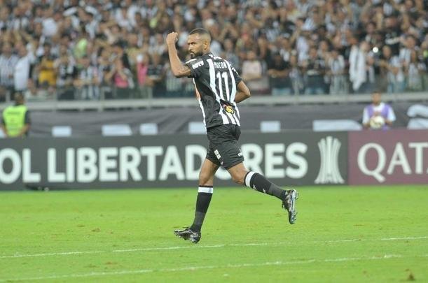 Veja fotos da partida entre Atltico e Zamora, no Mineiro