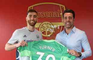 Arsenal contratou o goleiro Matt Turner