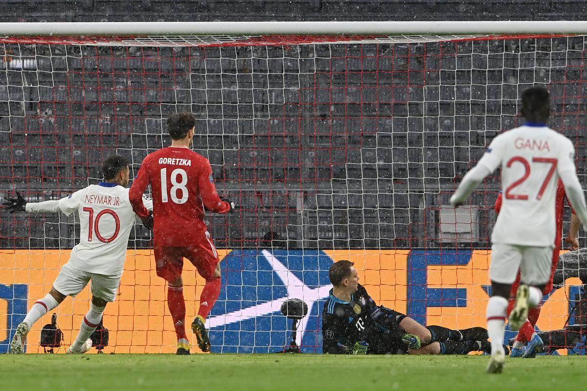 Fotos do jogo entre Bayern de Munique e Paris Saint-Germain, na Allianz Arena, em Munique, pela ida das quartas de final da Liga dos Campees da Europa