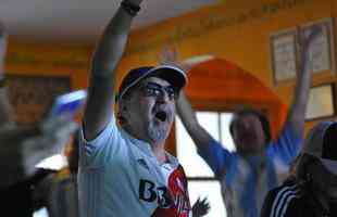 Argentinos sofrem e vibram em pizzaria de BH com classificao da Argentina na Copa