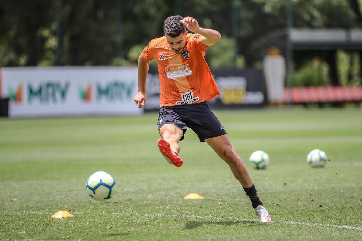 Com Sette Cmara em campo, Atltico se prepara para jogo contra o So Paulo