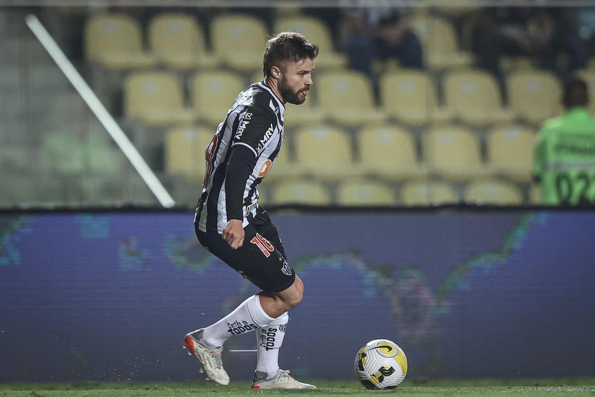 Fotos do jogo entre Brasiliense e Atltico no Estdio Klber Andrade, em Cariacica-ES, pela terceira fase da Copa do Brasil